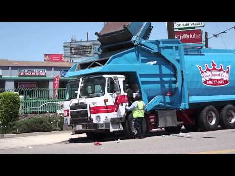 Custom Crown Top Pack Front Load Garbage Truck
