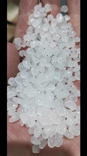 Colloidal particles