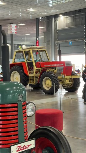 Zetor Crystal tractor – best Zetor moments compilation