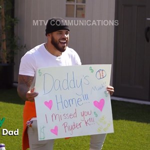 This is when I got to surprise Ryder from coming home from the challenge. Man I love that lil girl 💗💗💗🥲 2 and a half months gone 😭 | Cory Wharton