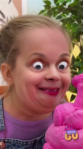 MASSIVE ICE CREAM CHALLENGE! 🍦🤪