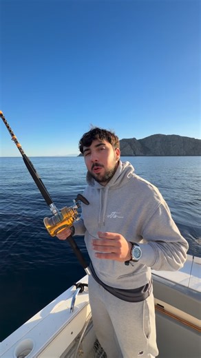 Marius Dragacci | Aujourd’hui, on pêche un Énorme Denti de 10kg 🎣 @calvifishing | Instagram