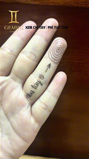 Hoa tay áp út #coutgemini