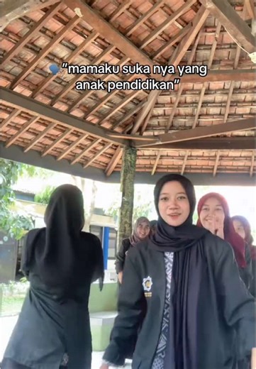 Exploring Learning Modules in Deep Learning Education