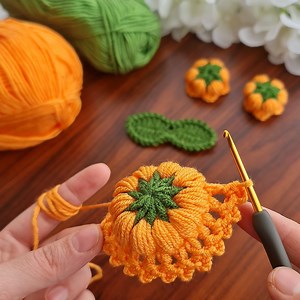 86K views · 859 reactions | Wow!! Super easy, very useful crochet flower keychain pincushion. 殺 Sell and give as a gift. | Crochet knitting love | Facebook