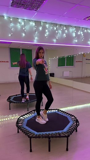 Trampoline Workout Techniques for Home Fitness