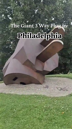 The GIANT 3 WAY PLUG in #Philadelphia (created by Claes Oldenburg) July 30, 2026 2:16pm