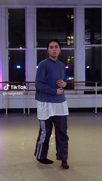 Sailor Song Dance Moves by @Cat and @Gigi Perez