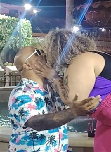 QUIERO QUE ME DES UN BESO MUCHO RUGOR PA ESTE MUNDO CARAJO 🤭😍 ARRODILLAO CASI NO SE PARA 😁🤣🤠 #nuevalinea #paratiiiiiiiiiiiiiiiiiiiiiiiiiiiiiii #latina #baile #profe