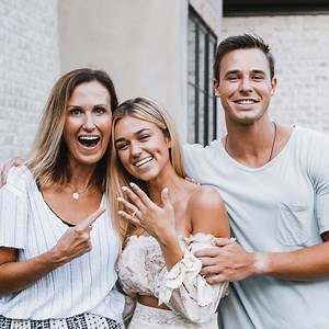 Sadie Robertson Reveals Her Dream Wedding Plans After Christian Huff Engagement