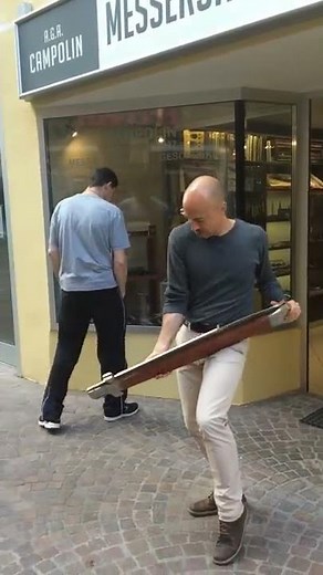 The Biggest switchblade in the World!