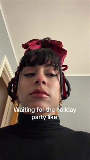 ❤️‍🔥Mandi❤️‍🔥 (@barbellmandi)’s videos with Fah Who Foraze - John Cullum & Dr. Seuss' How the Grinch Stole Christmas Ensemble