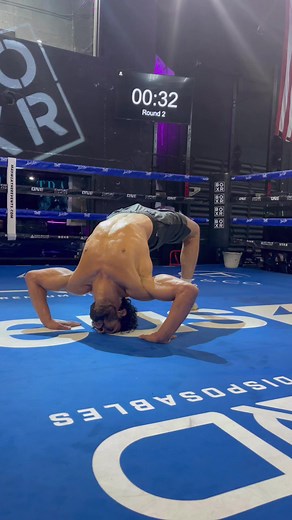 Don’t try it at home❌pls, this is very advanced neck exercises for wrestlers and fighters #mahmoudsebie #dreambig #mma #wrestling #محمود_سبيع #ThePrinceOfEgypt # | Mahmoud Sebie