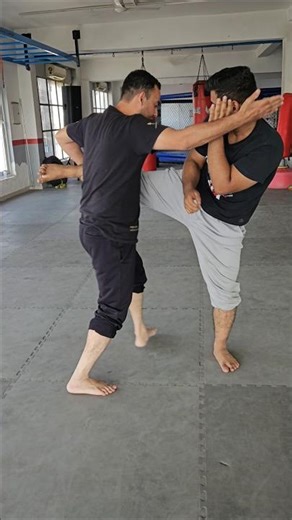 Low round house kick counter technique Self defense