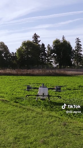 DJI T100: Revolutionizing Agricultural Drone Technology