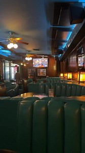 My first time loitering at The Blue Room in Burbank. Got a Moscow Mule 🍻 can’t wait to go back #oldhollywood #losangelesrealty #losangelesvintage #estatesalesnet #losangeleshistory #theblueroom #theblueroomburbank #lainteriors #divebar #vintageinteriors #timecapsule #estatesalelover #midcentury #mcmhouse #vintagefurniture #architecturalhomes | VintageonQ