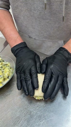 Creamy Scallops in Flaky Puff Pastry | Easy Gourmet Recipe 😍