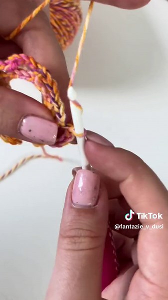 Wine glass lanyard - perfect for summer wine festivals or wine tastings. 🍷🍇 Step-by-step tutorial: R1: ch 30 R2: sl st into first ch, *ch 4, skip 2 ch, sc* x 9, ch 4, skip 2 ch, sl st into first ch from first bump (10 bumps around circle) R3: *ch 4, sc around bump from previous row* x 11 Repeat R3 until desired size is reached. For actual lanyard ch 130, sl st into opposite bump. I recommend trying this directly on the glass on an ongoing basis, you may need to modify the procedure slightly fo