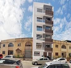 Proposes initiative of collective development to avoid small buildings