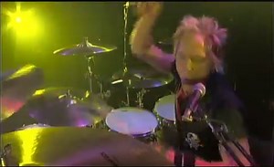 11K views · 131 reactions | Velvet.Revolver - Sucker Train Blues, from the debut album "Contraband" released June 2004 (Live) #rocnroljunkie | rocnroljunkie | Facebook