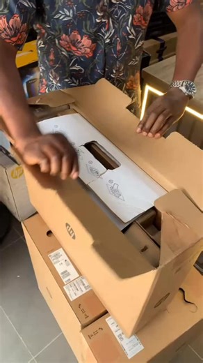 Hp Experience Centre|Laptops|Gaming PC|MacBook| on Instagram: "Brand new Hp All in One Unleash power and reliability with the HP Desktop built for speed, efficiency, and performance. Perfect for work, multitasking, and productivity without limits. 🔥 Spec: •Brand: HP All in One •Type: Desktop PC (tower) •Processor: Intel® Core™ i5 (10th/11th Gen •RAM: 8GB DDR4 (expandable) •Storage: 512GB SSD (fast boot and load times) •Graphics: Integrated Intel UHD Graphics •Operating System: Windows 10 Pro / 