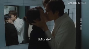 224K views · 1.6K reactions | Beautiful woman makes out with her first love in the bathroom and begs him to forgive her husband. 美女和初恋情人在浴室亲热，求他原谅自己的丈夫 #今生有你 #BecauseofLove #钟汉良 #李小冉 #chinesedrama #cdrama #电视剧 #婚姻 #爱情 | 中剧甜甜圈 | Facebook