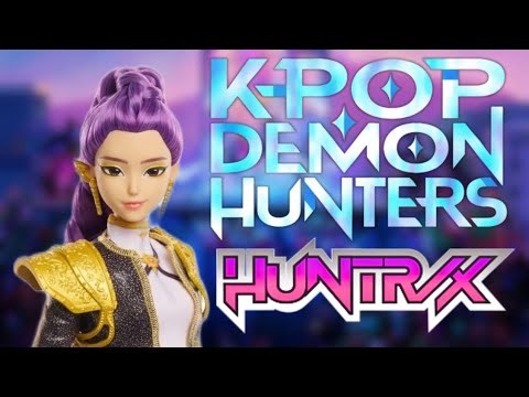 KPop Demon Hunters HUNTR/X Rumi “Golden” Singing Doll unboxing