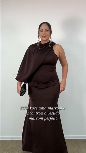 Um vestido de festa marrom 2 em 1 super elegante e versátil 🤎