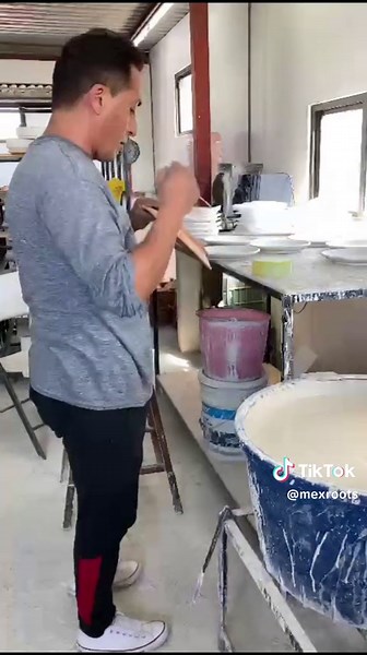 A little about the process of creating Talavera crafts, the most sought after are the beautiful cups for our coffees or teas 🫶☕️ https://mexroots.etsy.com . . . #TalaveraPottery #MexicanCeramics #Handpainted #ColorfulPottery #MexicanArt #PueblaTalavera #DecorativeCeramics #MexicoHandmade #MexicanArtisans\t#HandmadeInMexico #MexicanCraftsmanship #MadeInMexico #SupportLocalArtisans #EtsyShop #HandmadeOnEtsy