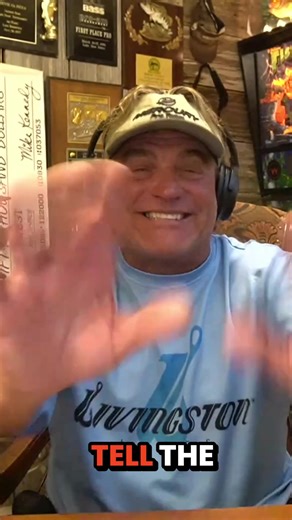 Rick Clunn gives Byron a big bait/ big fish kudos!! New episode of Fish Tales now streaming on all podcast platforms and the Livingston Lures app!