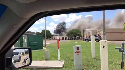 Video shows the aftermath of an explosion at a Central Texas hospital on Tuesday afternoon. READ MORE: http://bit.ly/2tyQFVx (🎥: Sue Eckhardt) | FOX 4 News