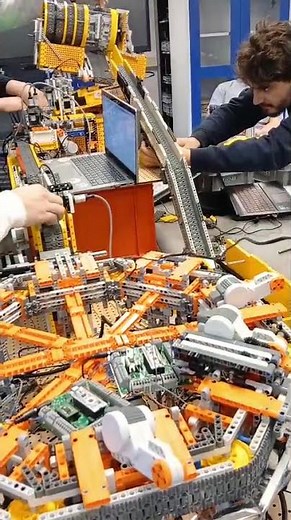 Cool mechatronica Project bij Fontys Mechatronica Venlo