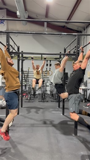 Rocket City CrossFit on Instagram: "🚀 CrossFit hack: Unlock your toes-to-bar by prioritizing HIP MOBILITY! Tight hip flexors = stuck legs and weak kip drive. The secret? Open those hips to let your legs snap up easier during the hollow position. Quick daily tip: Add 2-3 sets of Pigeon Pose (hold 45-60s per side) + Couch Stretch for hip flexors before/after sessions. You’ll feel your hips hinge freer, send those toes flying to the bar faster, and crush more unbroken reps.💯😏 Your hip flexors ar