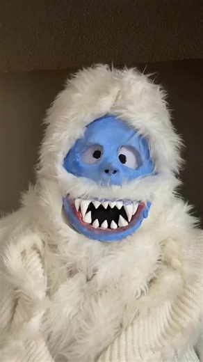 Catie | Free on Instagram: "Guess who? 💙 #makeup #diy #makeup #fyp #christmas"