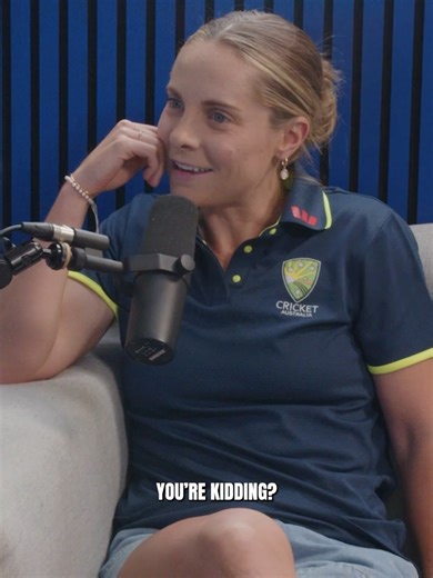 Sophie Molineux's Dad's Rogue Newspaper Interview