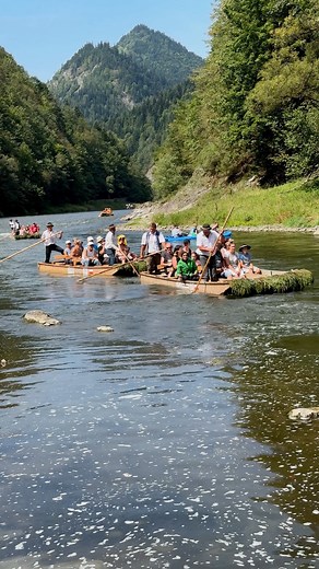 Počas Otvorenia letnej turistickej sezóny v Pieninách špeciálna akcia: splav rieky Dunajec na pltiach len za 15 eur na osobu.Príďte! Už túto sobotu 26.4.2025 v Múzeu Červený Kláštor. Tešíme sa na Vás! | Múzeum Červený Kláštor