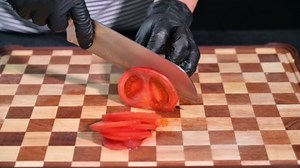 Santoku Knife, 7 Inch Chef's Knife Kitchen Knife with Razor Sharp High-Carbon German Steel, Ergonomic Non-Slip Handle for Slicing, Dicing, Chopping Meat & Vegetables, Ideal for Kitchens & Home Cooking
