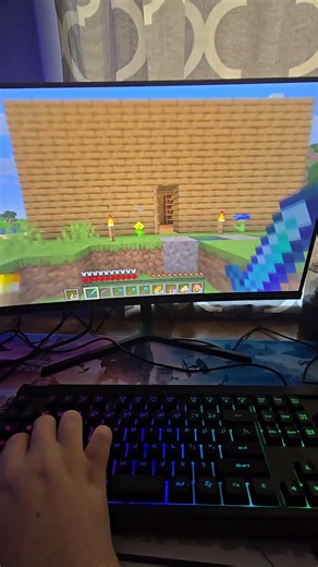 My first survival house in java edition if you like it, then it proves to me that I can do Minecraft