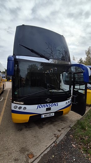 Spent 7hrs driving today. Rewarded with some impressive wiper action! Find out why I was here (it wasn't to drive a coach sadly) in a future video! Not tonight. It's fleet news tonight! | HubNut