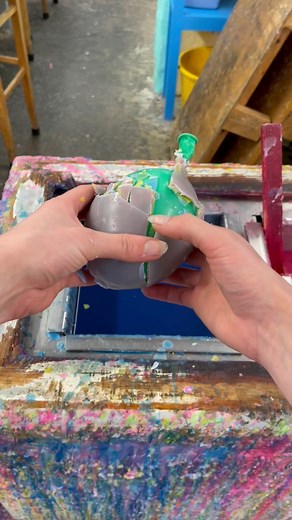 1M views · 6.8K reactions | snap, crackle and pop #wax #satisfying #gsycandles #asmr | Charlotte Martel | Facebook