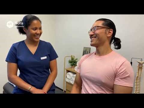 Chiropractor Adjustment Back crack alignment