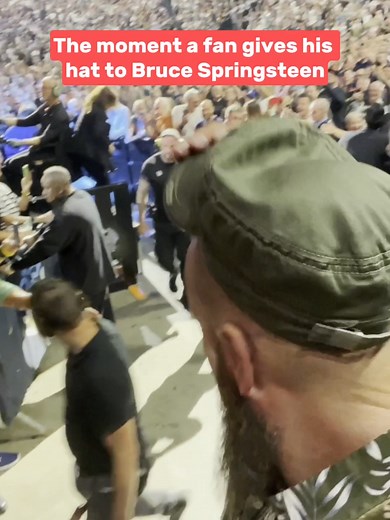 The Boss stole my hat! Bruce Springsteen rocks a fan’s cap during his final Manchester show — now that fan wants it signed and auctioned for charity. Only in Manc! #BruceSpringsteen #TheBoss #ManchesterGigs #CoOpLive #SpringsteenTour #manchester #manchestereveningnews