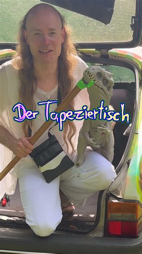 Das Lied kann man jetzt anhören es heißt der Tapezierttisch ￼￼
