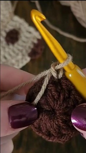how to ATTACH YARN in the EASIEST most beginner-friendly way #crochet #attachyarn #howtoattachyarn