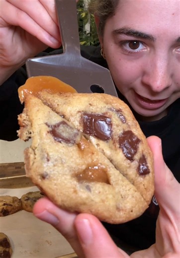 Toffee Chocolate Chunk Cookies Recipe for Home Bakers