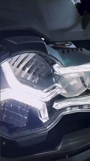 2023 BMW R1250GS Adaptive LED Headlight