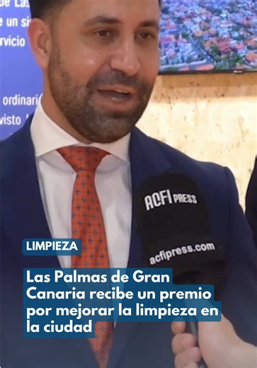 🧹📢 Las Palmas de Gran Canaria ha sido reconocida con la Escoba de Platino, el máximo galardón que concede la Asociación Técnica para la Gestión de Residuos y Medio Ambiente (Ategrus) a iniciativas de limpieza urbana y gestión ambiental desarrolladas por administraciones públicas y entidades de España, Portugal e Iberoamérica. El premio fue recogido por el concejal de Higiene Urbana, Héctor Alemán, durante el acto de entrega celebrado en Madrid, en el marco de la Feria Internacional del Urbanis