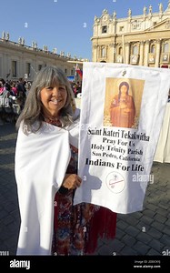 NO FILM, NO VIDEO, NO TV, NO DOCUMENTARY - Clementine Little Hawk Hernandez, a Lakota Sioux, attends the canonizing ceremony of Kateri Tekakwitha, the first Native American saint, at St. Peter's in Vatican City on Sunday, October 21, 2012. Photo by Roy Gutman/MCT/ABACAPRESS.COM Stock Photo - Alamy