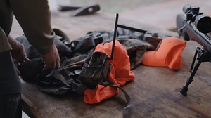 CONNECT CELLULAR TRAIL CAMERA All new for 2022, the Connect cellular camera utilizes the reliability of Stealth Cam technology with the industry leading Command Pro App. Quick QR-code setup will have you taking and transmitting images in just minutes. The custom Mossy Oak Bottomland Camo pattern blends perfectly into the environment to eliminate the "footprint" often left behind by hunters when setting up their cameras | Stealth Cam