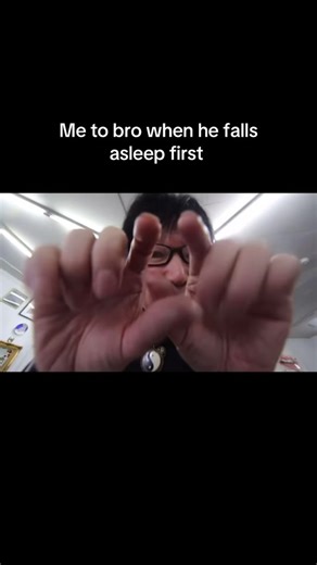 Tickle ASMR: Relaxing Sounds for Sleep